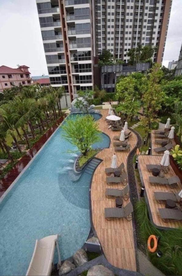 Unixx Condo Pattaya Near Walking Street Exterior photo