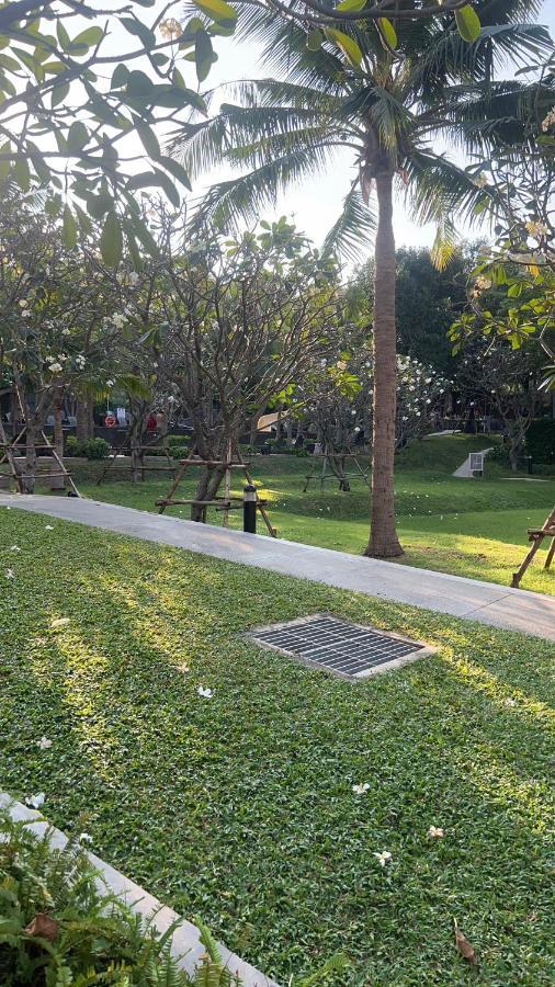 Unixx Condo Pattaya Near Walking Street Exterior photo